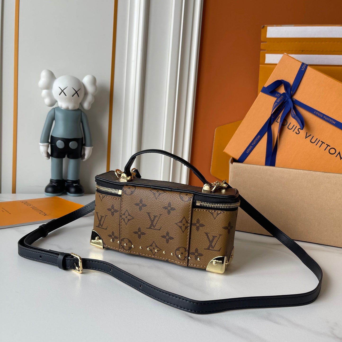 Vanity Pouch Trunk Bag