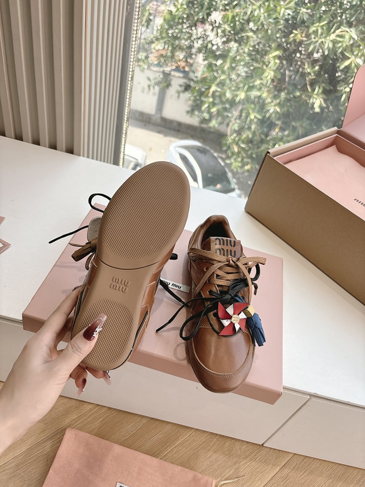 Miu Sneaker