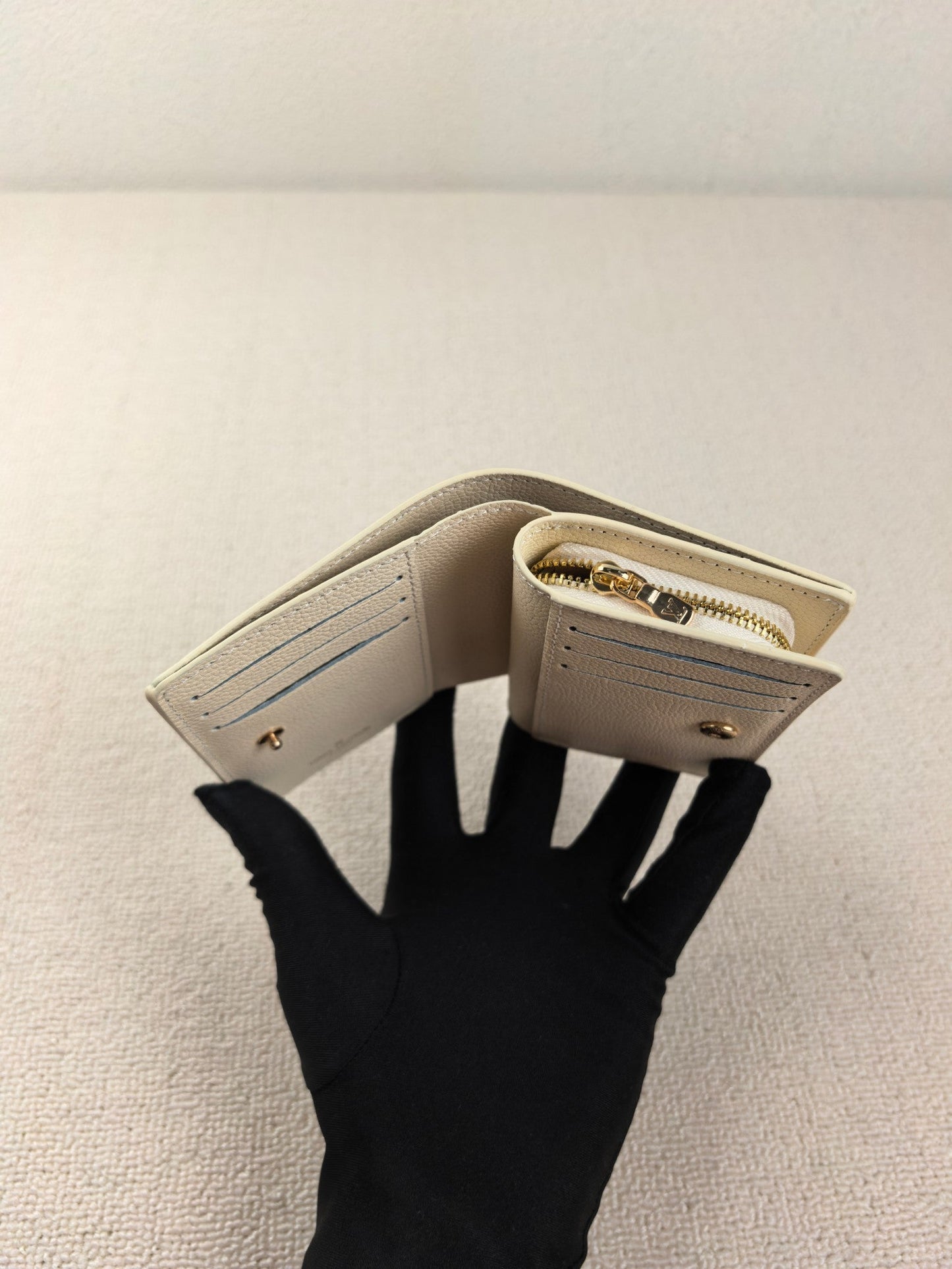 Lisa Beige Cloth Wallet