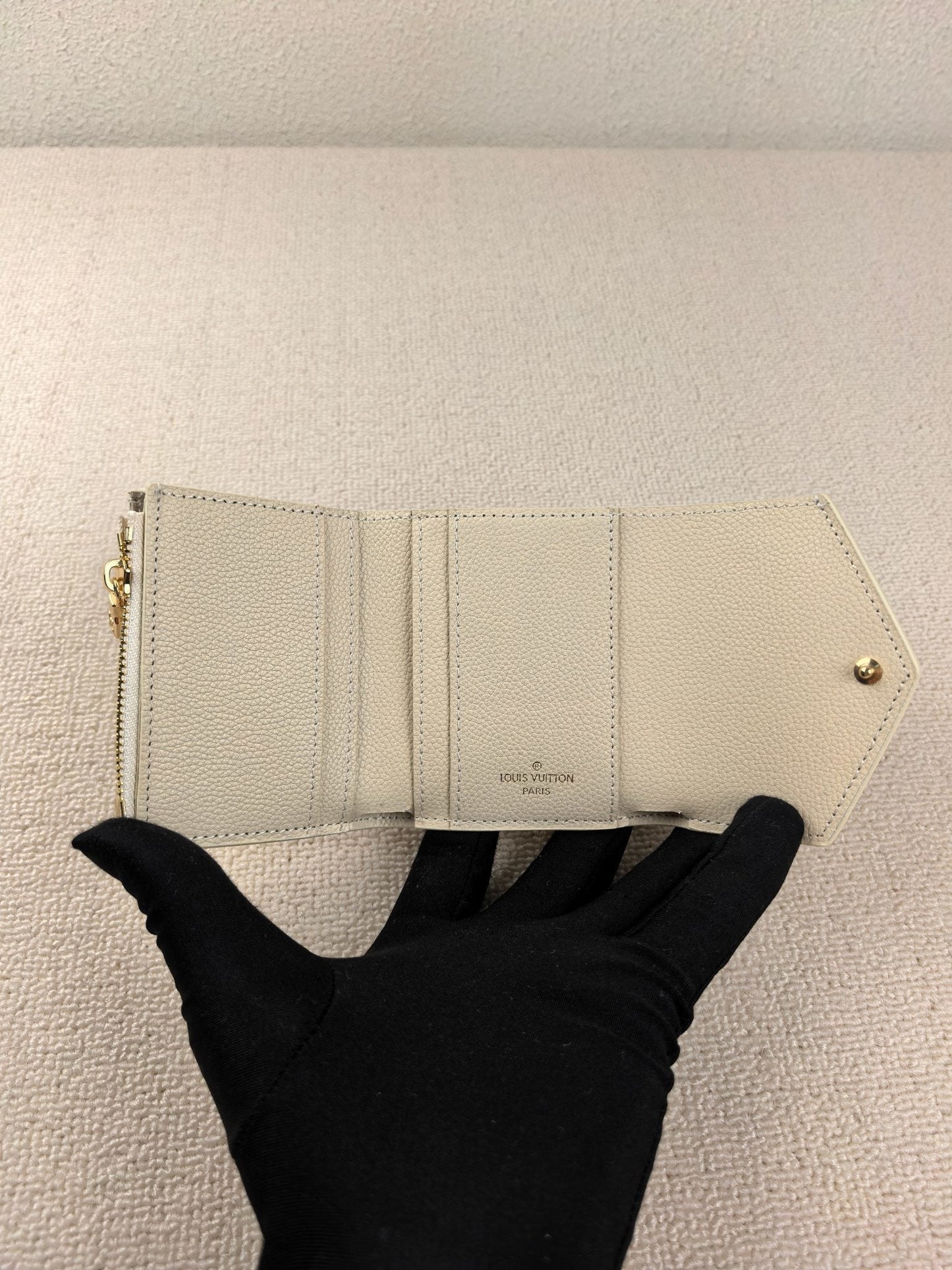 Victorine Wallet Monogram