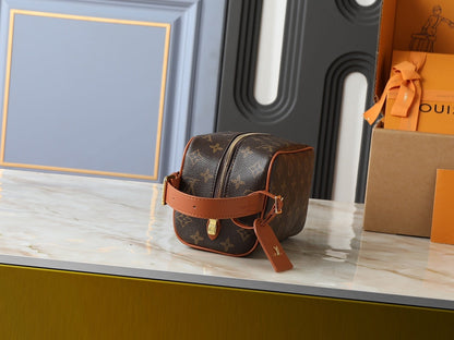 Pochette Monogram Cite Bag