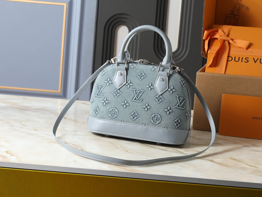 Monogram Alma BB