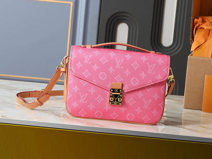 Pochette Metis Bag