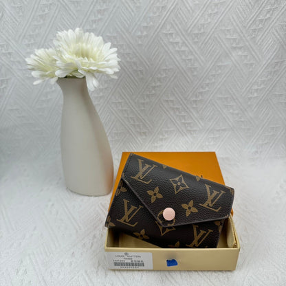 Victorine Wallet