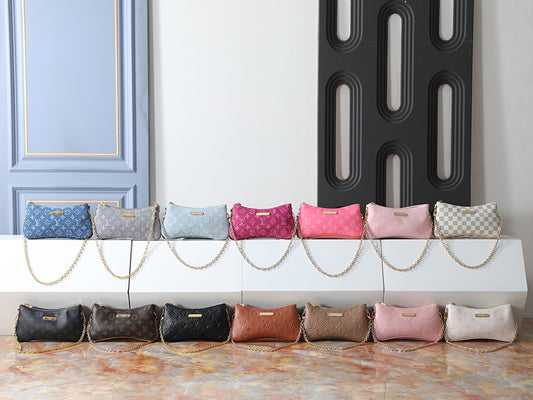 Mini Chain Shoulder Bag