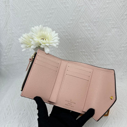 Victorine Wallet