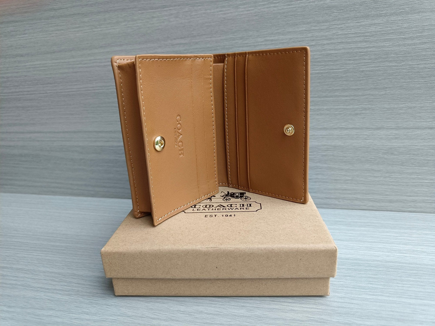 Essential Mini Trifold Wallet