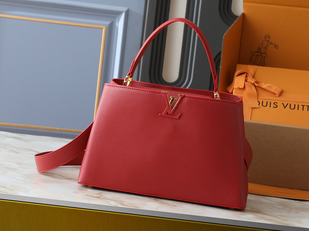 Capucines GM Souple Handbag