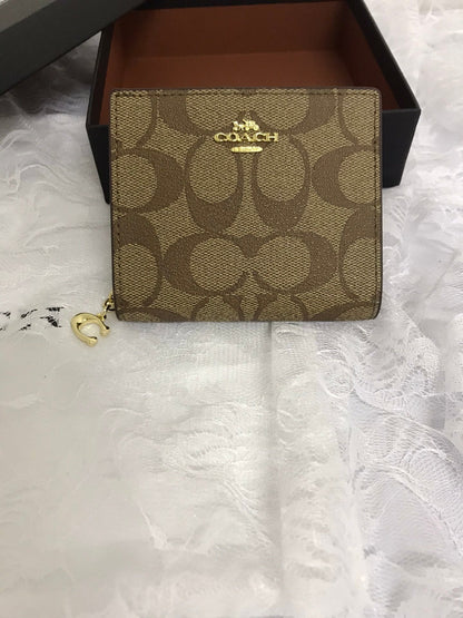 Women Signature Snap Wallet