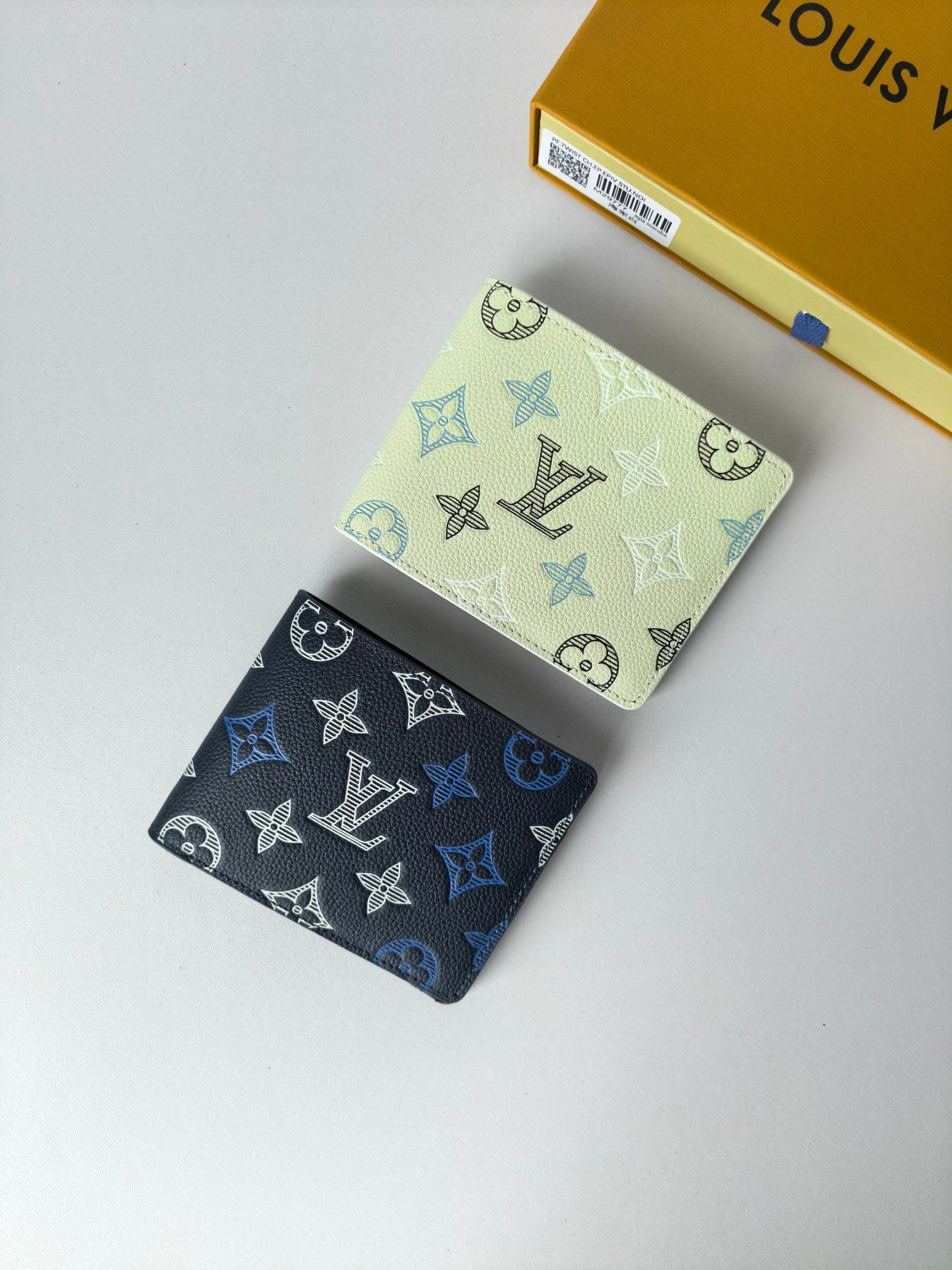 Slim Card Holder Wallet
