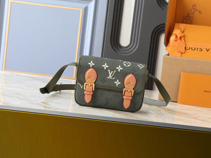 Satchel Wearable Wallet