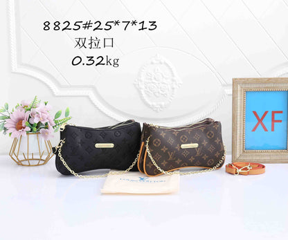 Chain Strap Crescent Crossbody Bag