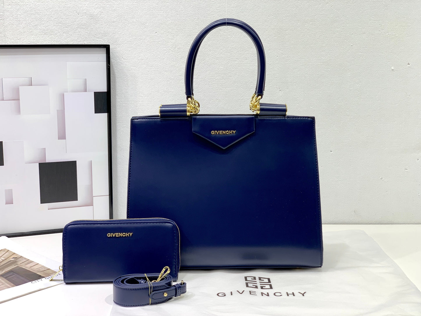 Antigona CatchAll Tote Bag & Wallet