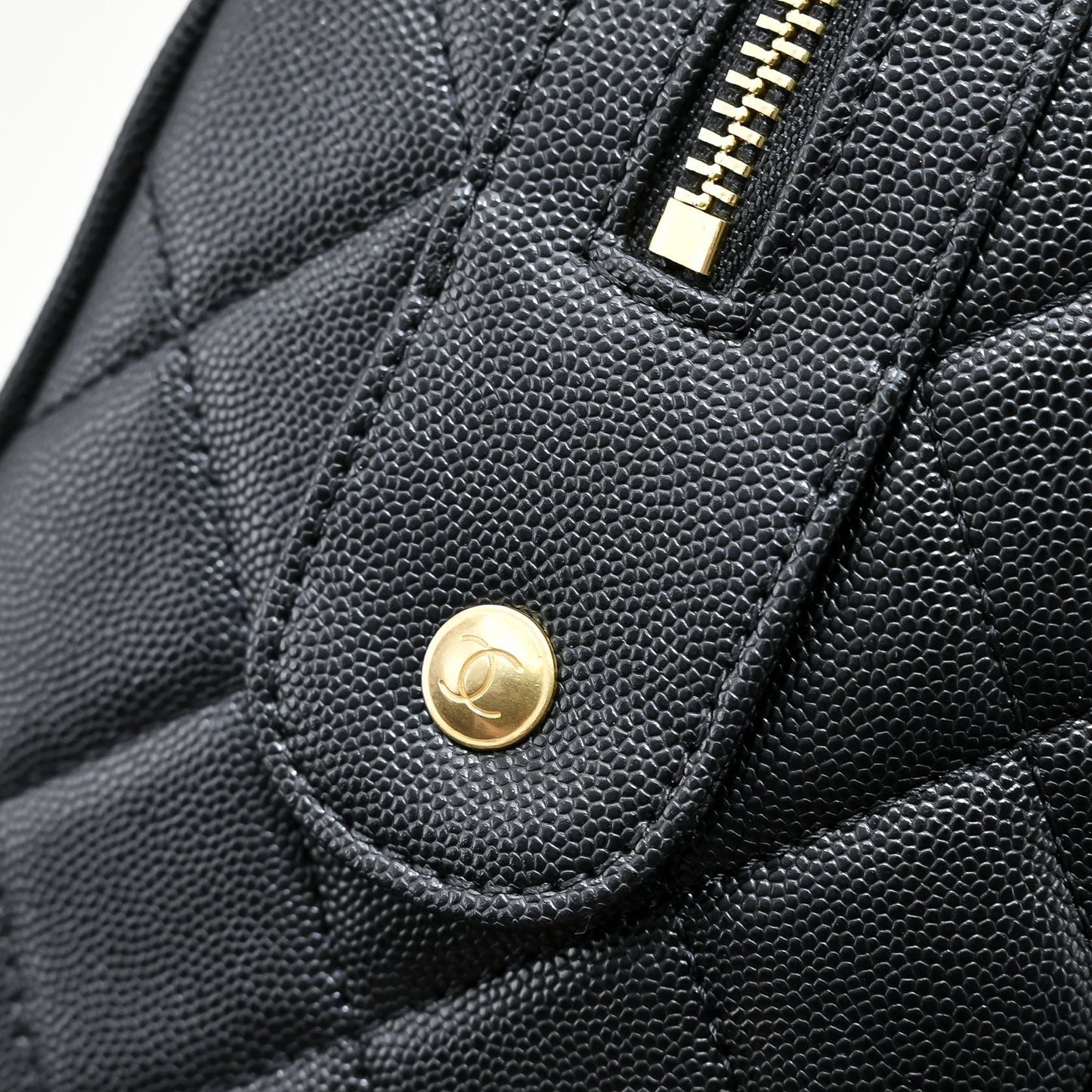 Caviar Quilted Barrel Clutch With Chain