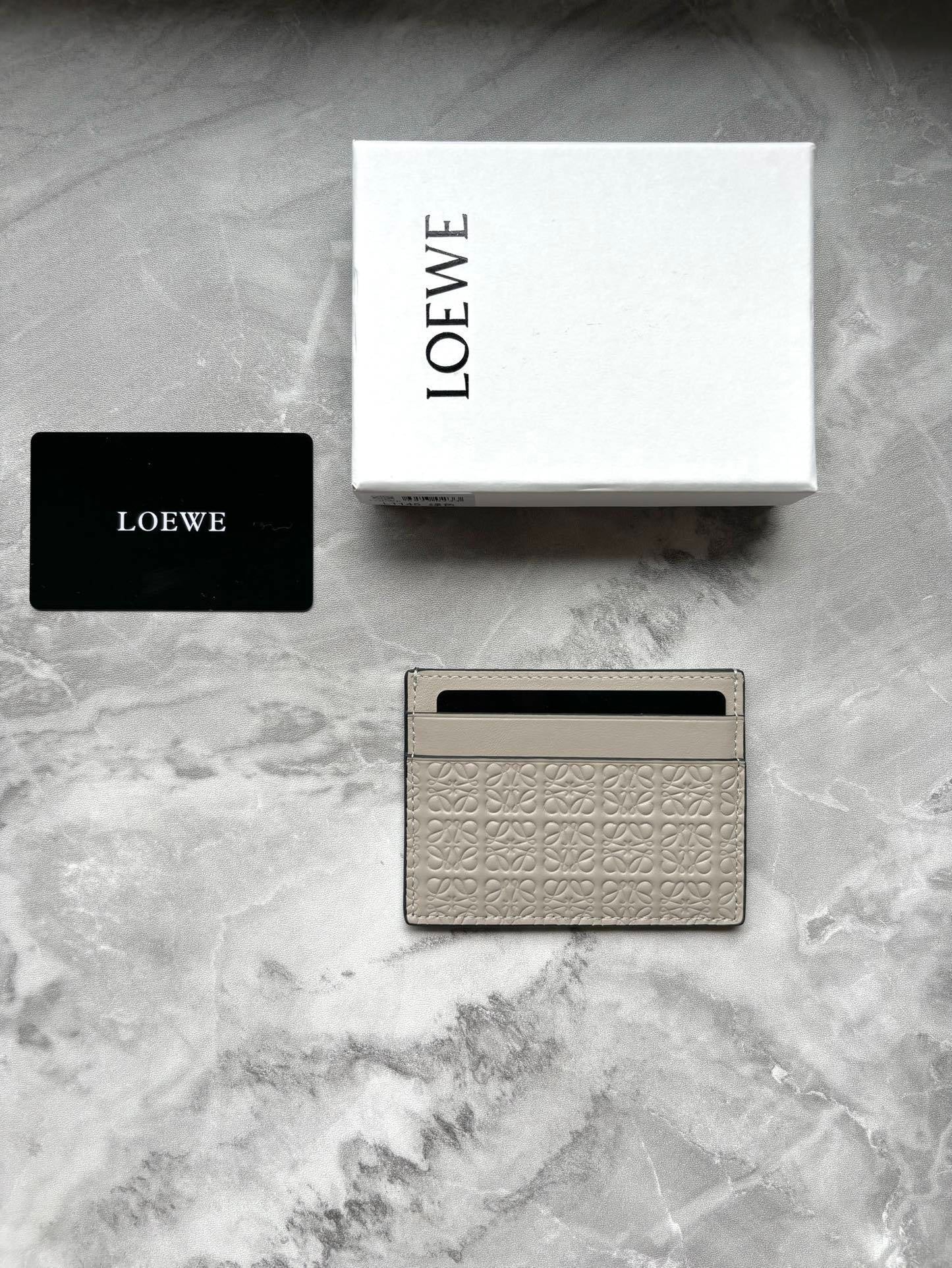 Repeat Plain Card Holder