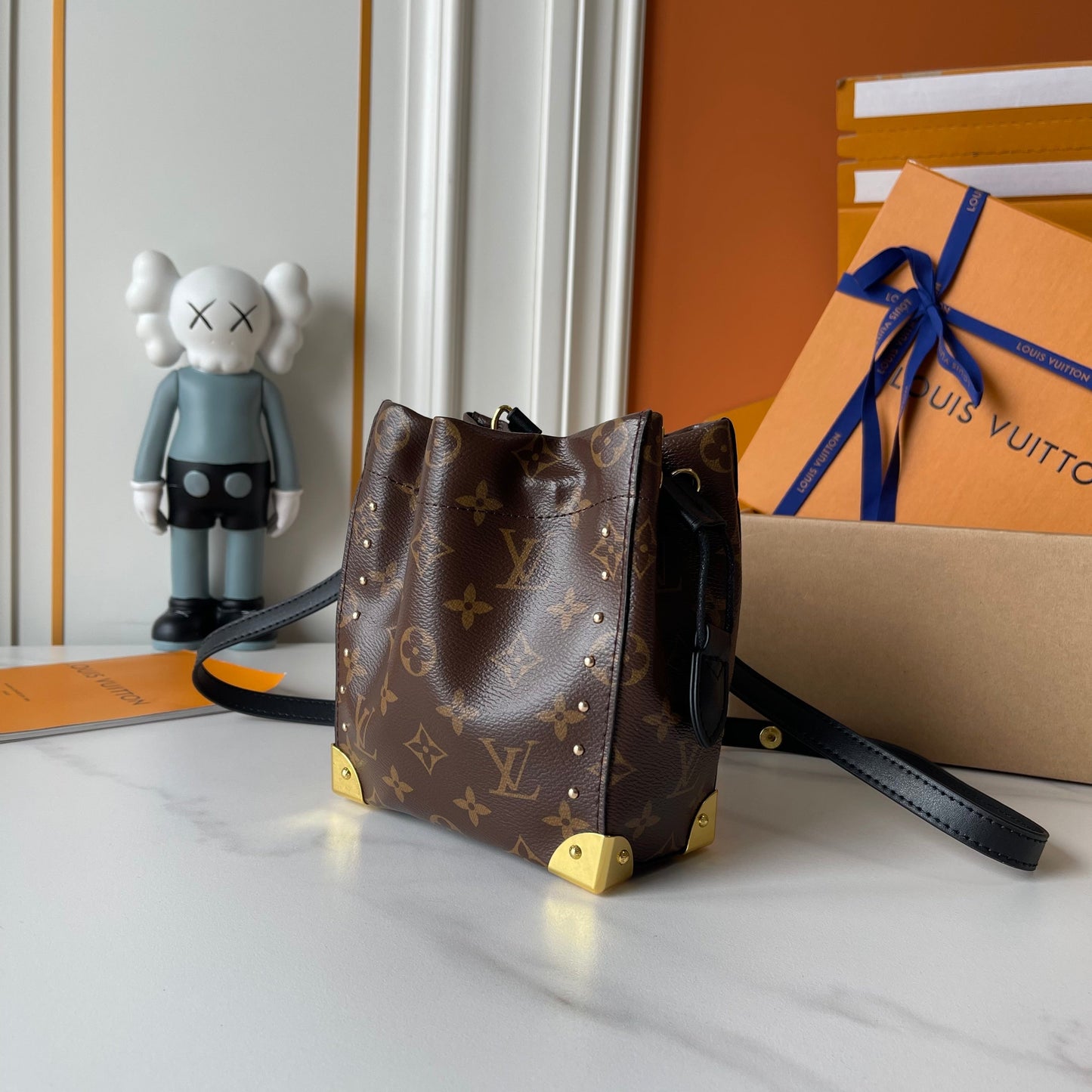 Nano Noe Trunk Bag