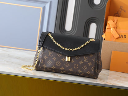 Chain Postman Bag