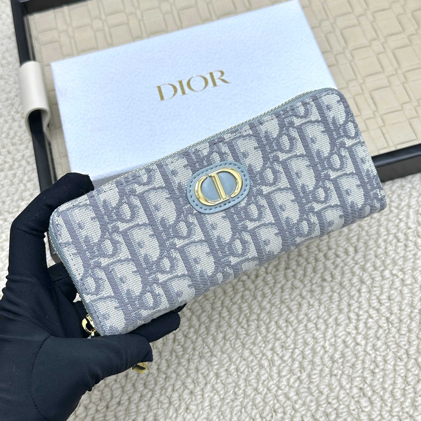 Special Modern Wallet