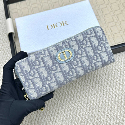 Special Modern Wallet