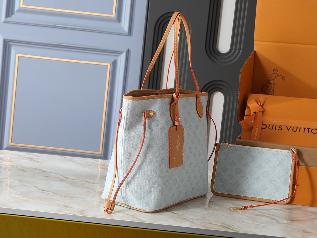Neverfull Monogram Canvas Women Bag & Pouch