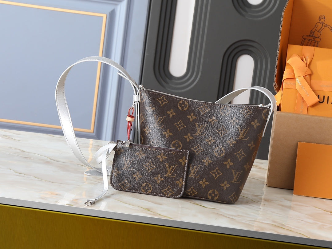 Street NYC All In Bag & Pouch
