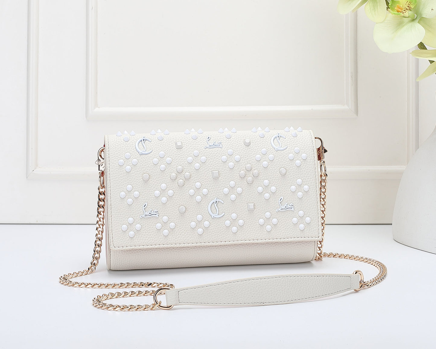 Rivet Chain Shoulder Bag