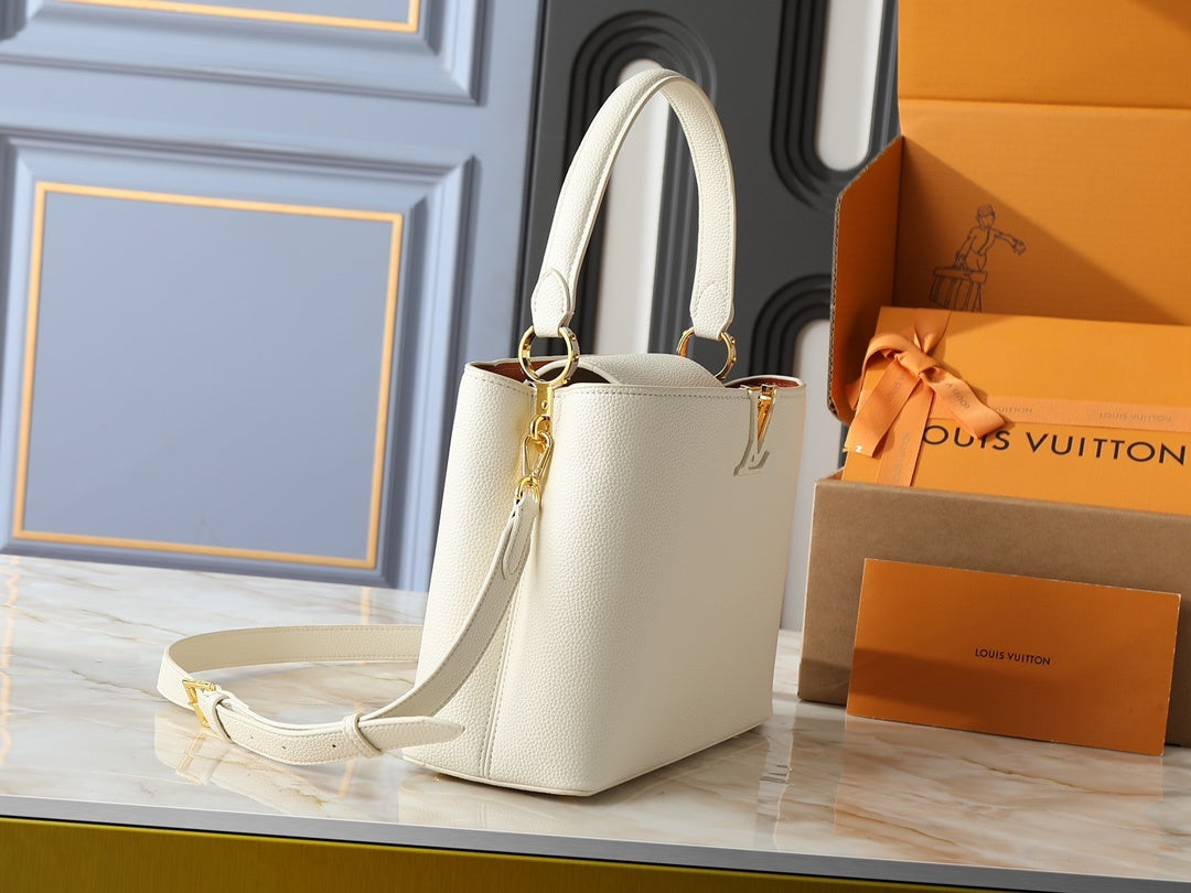 Capucines BB Taurillon Handbag