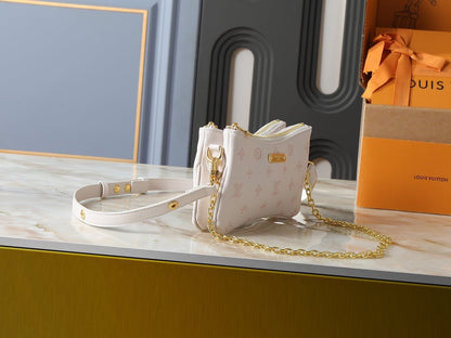 Mini Chain Crossbody Pouch
