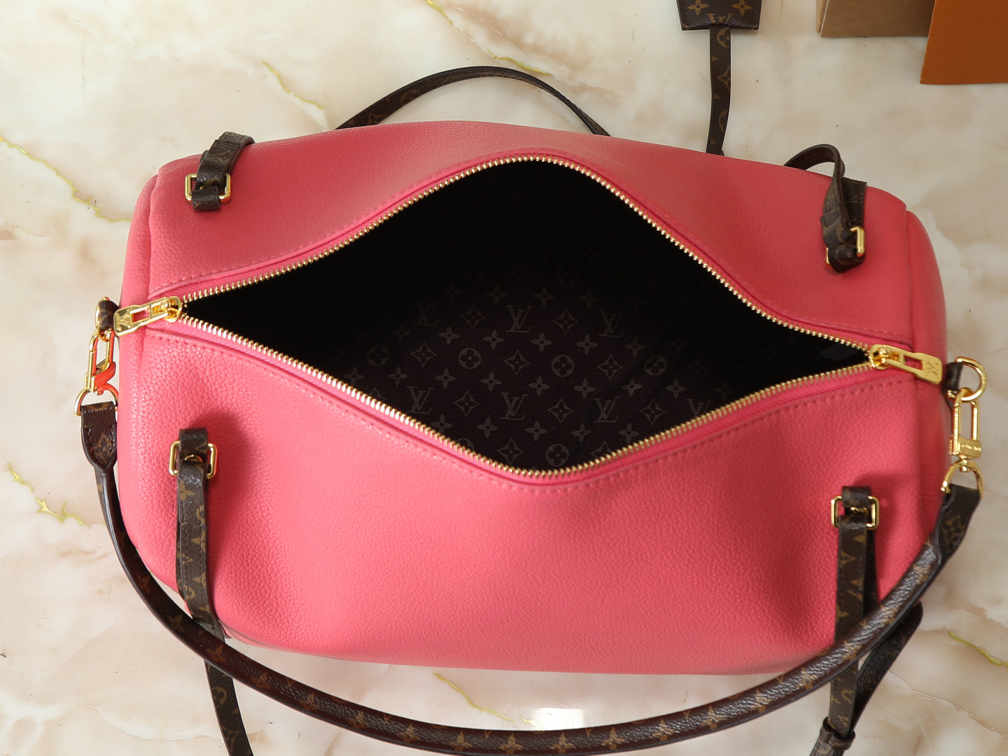 Classic Barrel Shoulder Bag