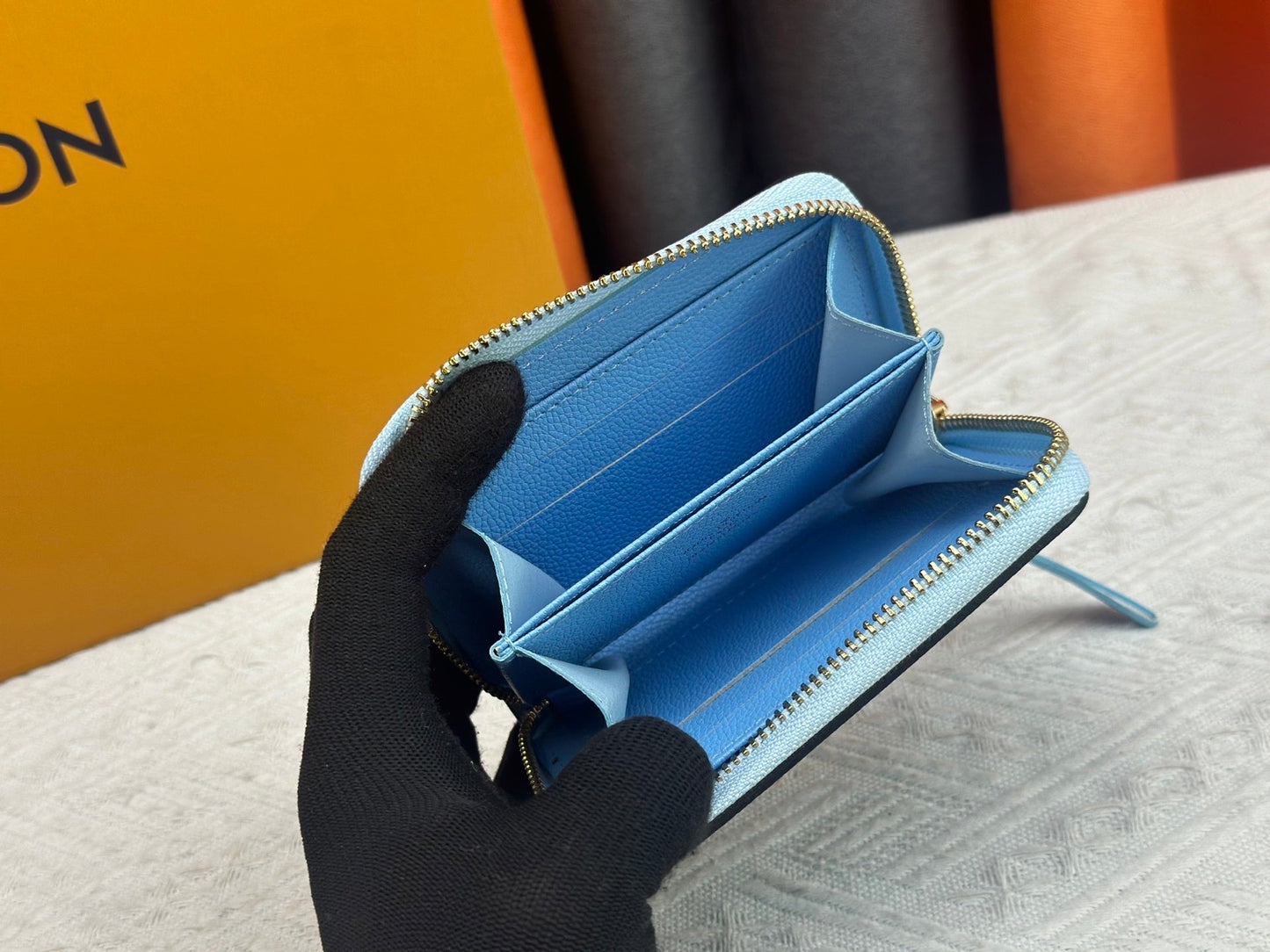 Noa Compact Wallet Monogram
