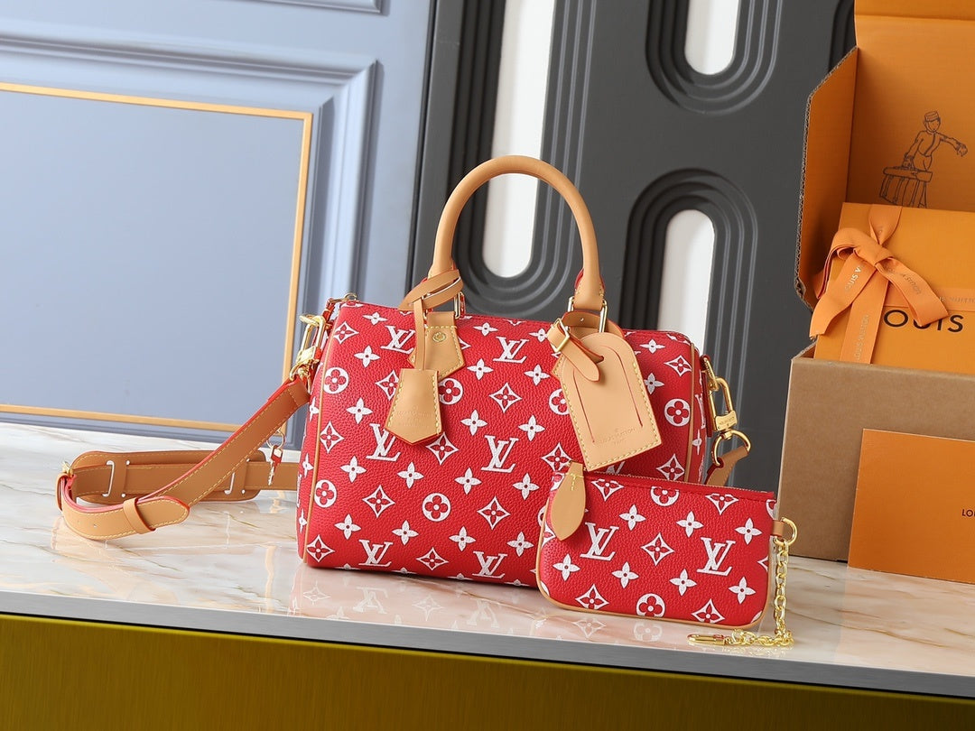 Speedy P9 Bandoulière 30 Handbag & Pouch