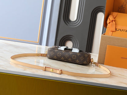 Wallet On Chain Ivy Monogram