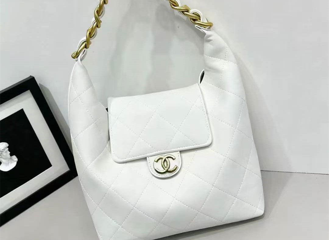 Pocket Hobo Shoulder Bag