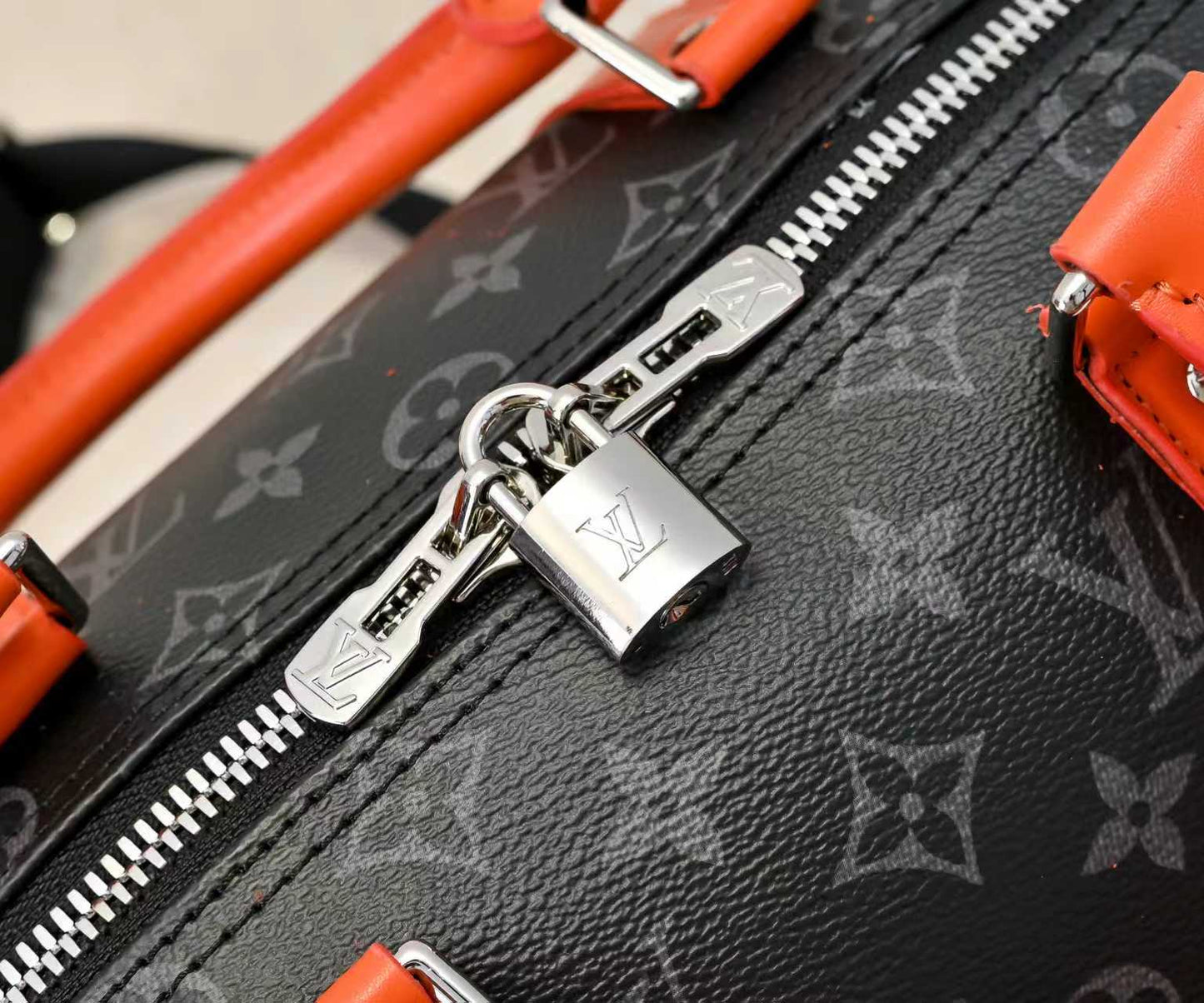 LV Keepall Bandoulière 45 Monogram Eclipse Sunrise
