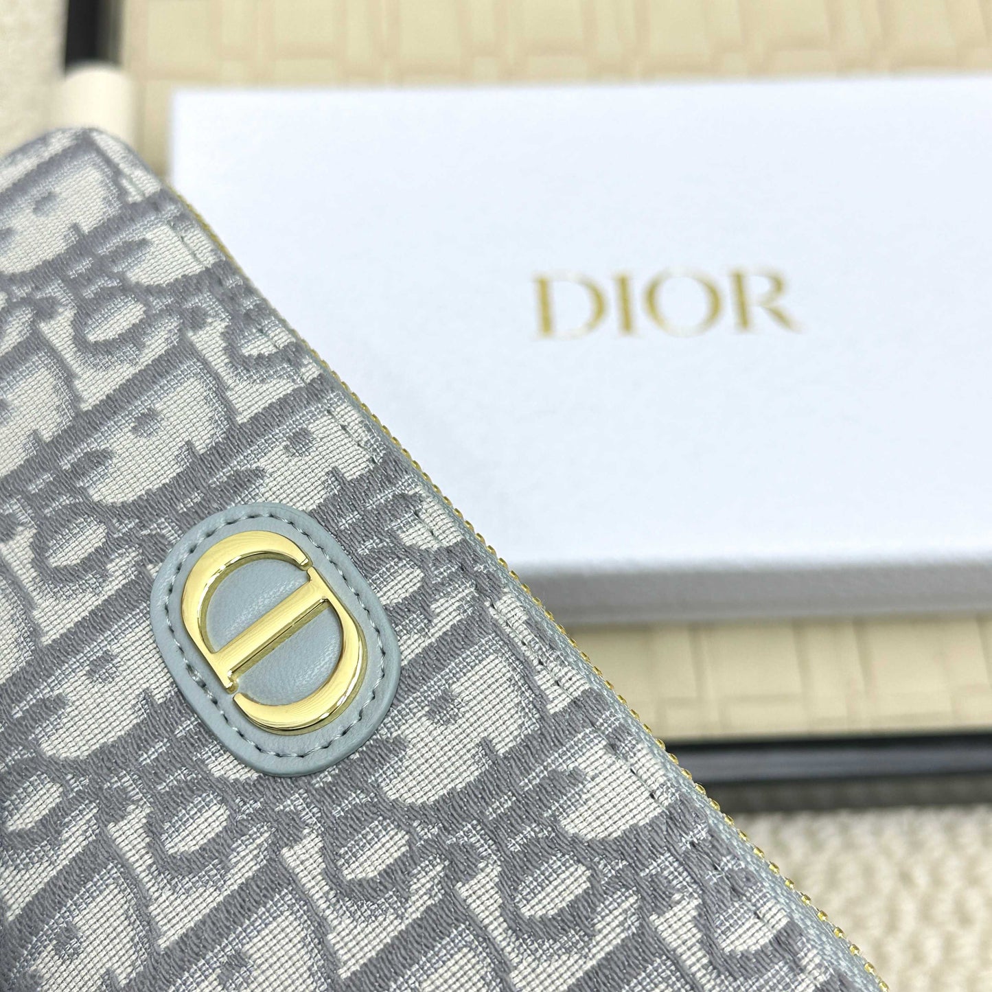 Special Modern Wallet