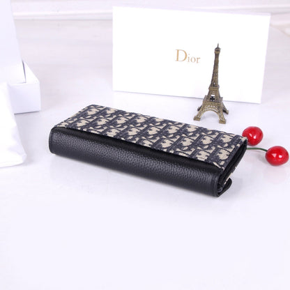 Saddle Oblique Long Wallet
