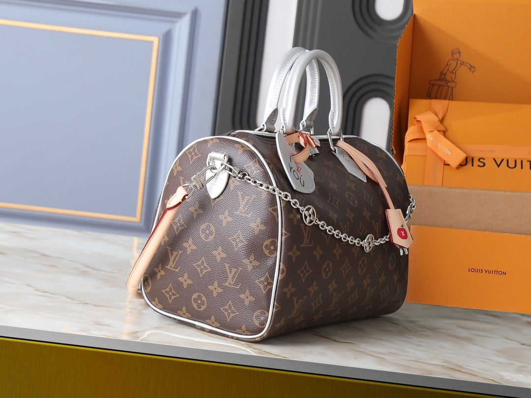 Street NYC Speedy Bag