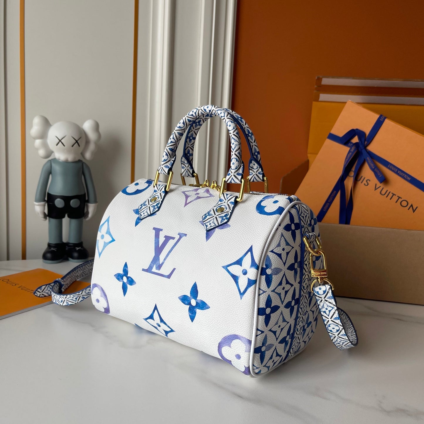 On The Go Shoulder Bag