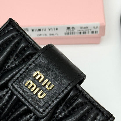 Fine Logo-Lettering Wallet
