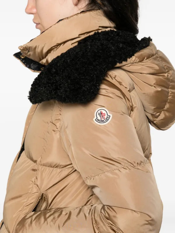 Faux-fur collar zip-up coat