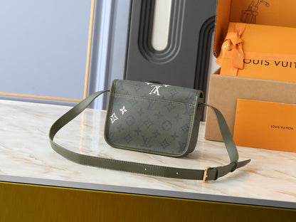 Satchel Wearable Wallet
