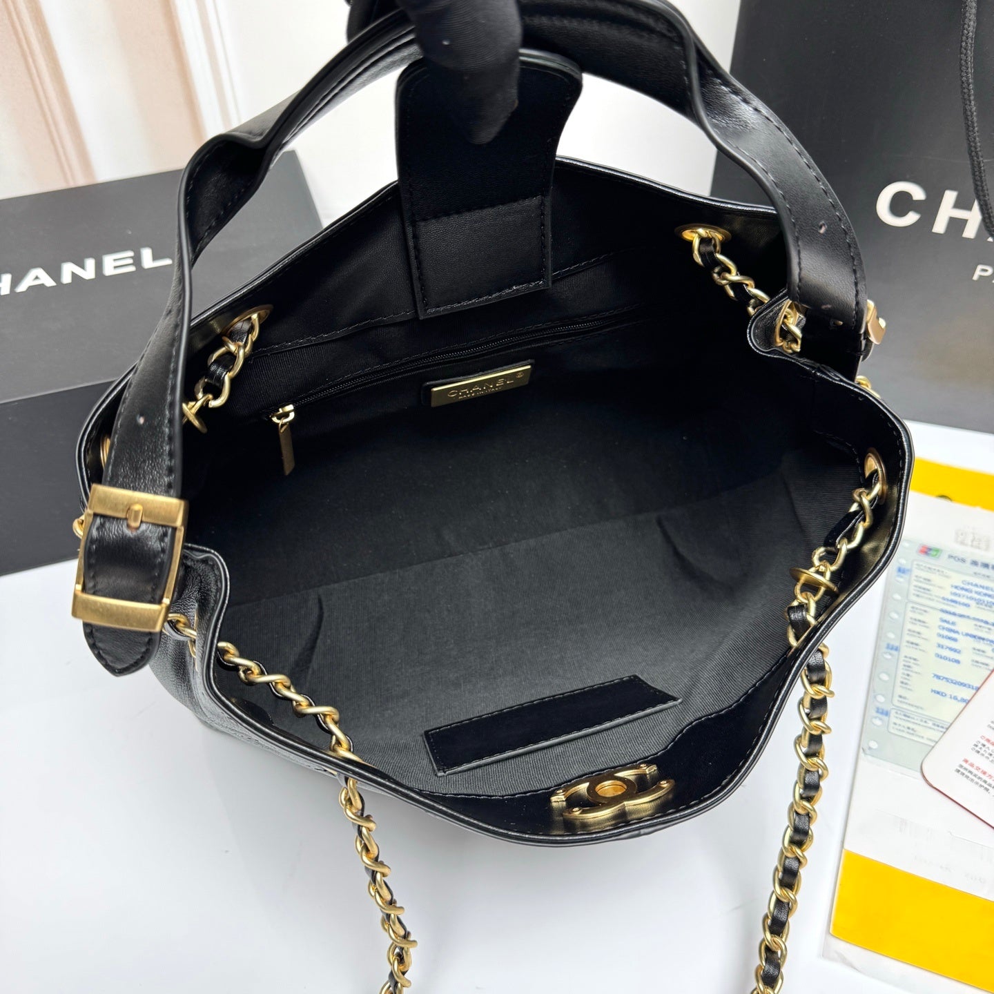 Quilted Chain Shoulder Bag