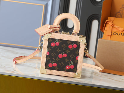 Petite Malle Trunk Bag