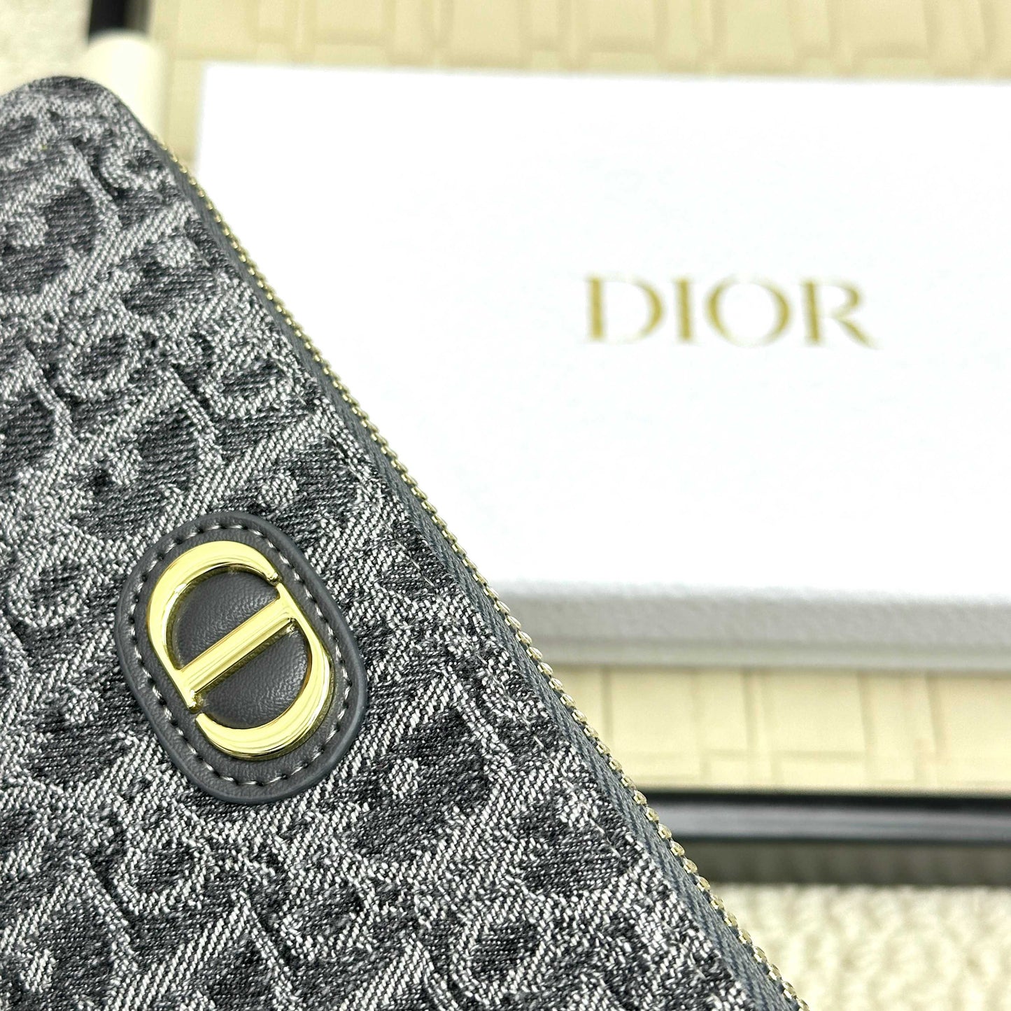 Special Modern Wallet