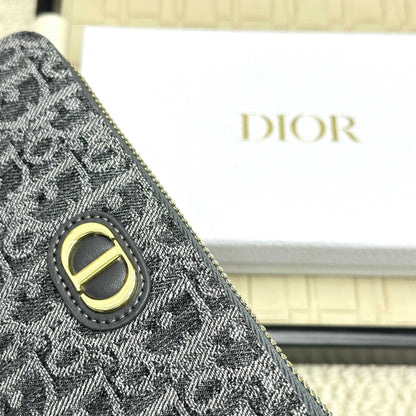 Special Modern Wallet