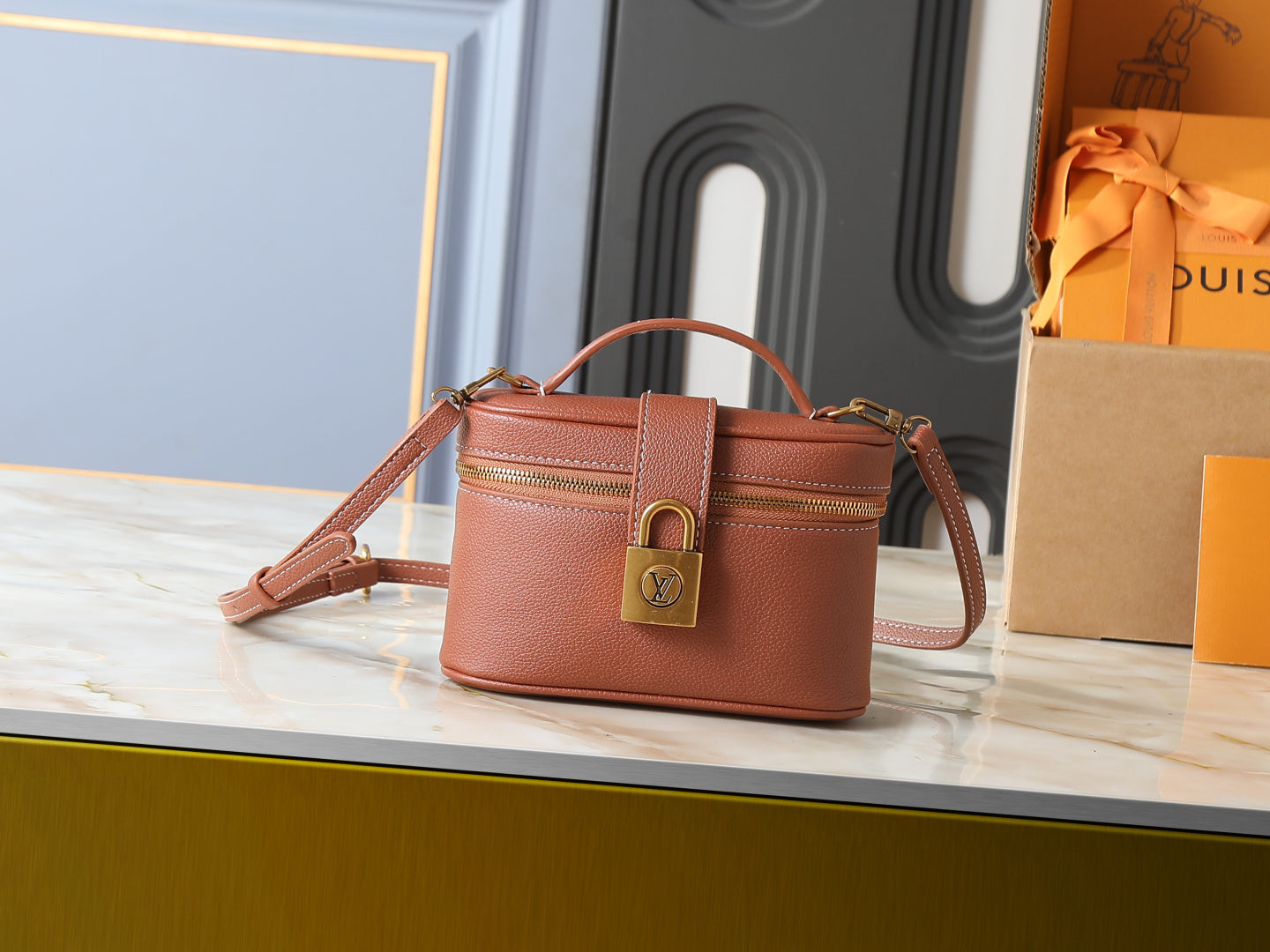 Premium Vanity Cosmetic Case with Lock