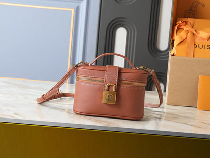 Premium Vanity Cosmetic Case with Lock