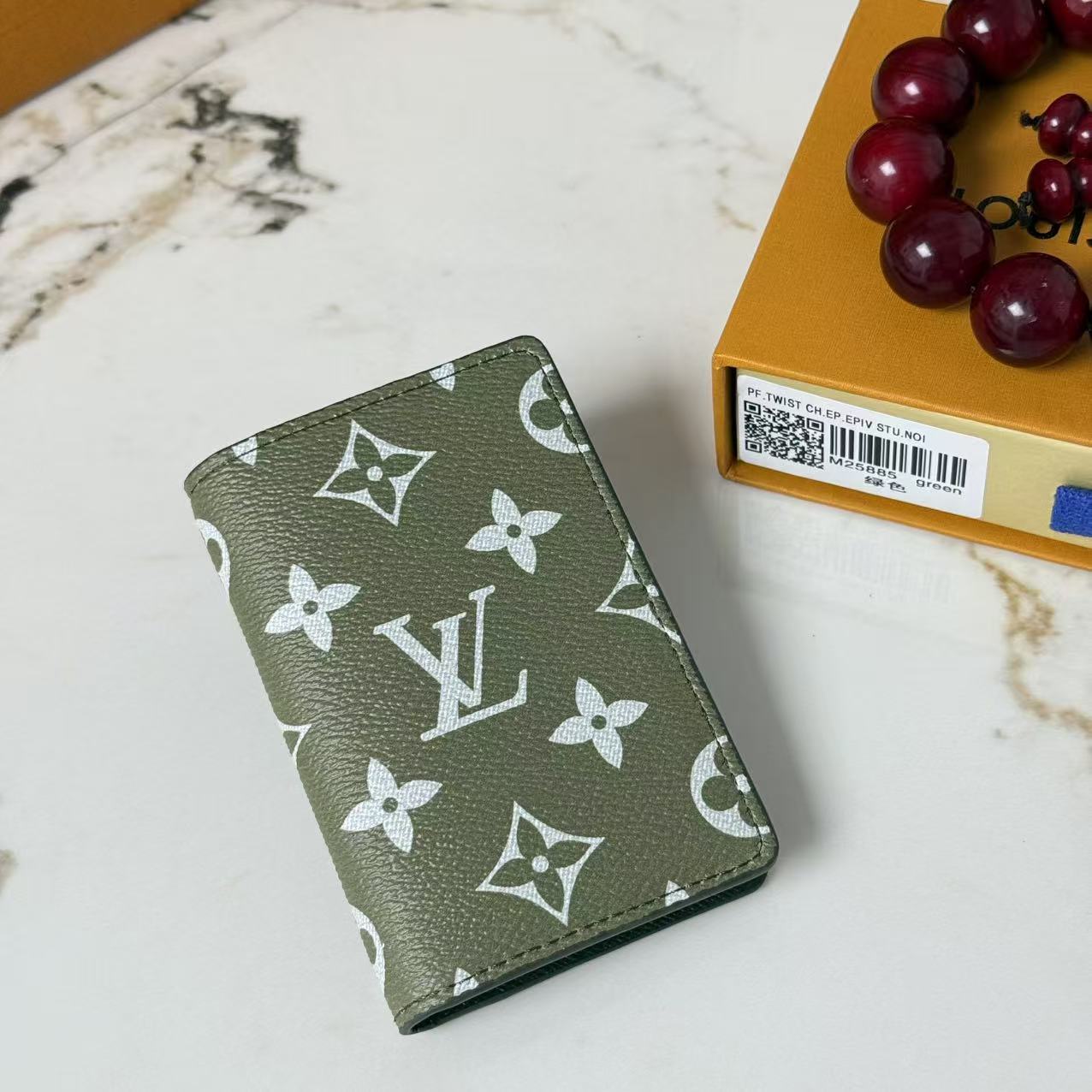 Pocket Organizer Monogram Canva