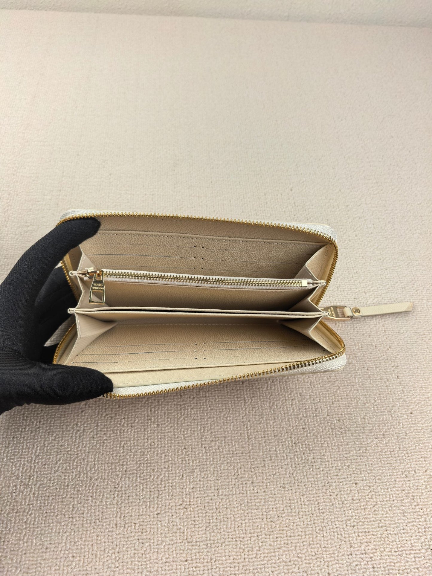 LV Zippy Horizontal Wallet