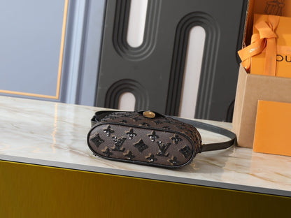 Vanity Chain Pouch